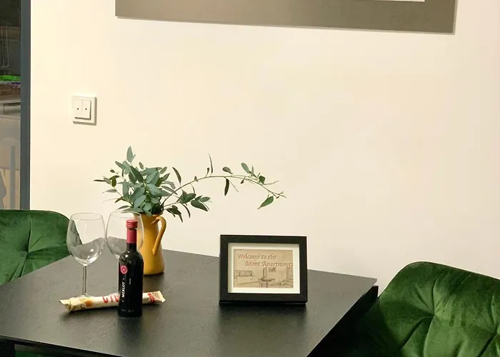 Mont * 뒤셀도르프